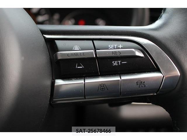 Mazda CX-30 2020-01 211834-3
