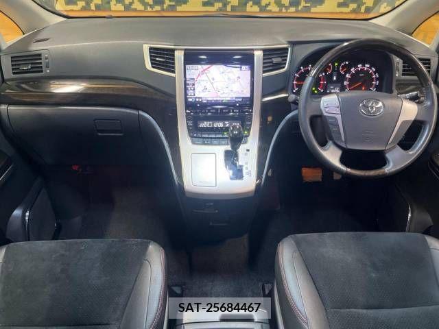 Toyota VELLFIRE 2013-08 288084-1