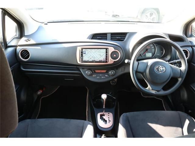 Toyota VITZ 2014-02 1192-3
