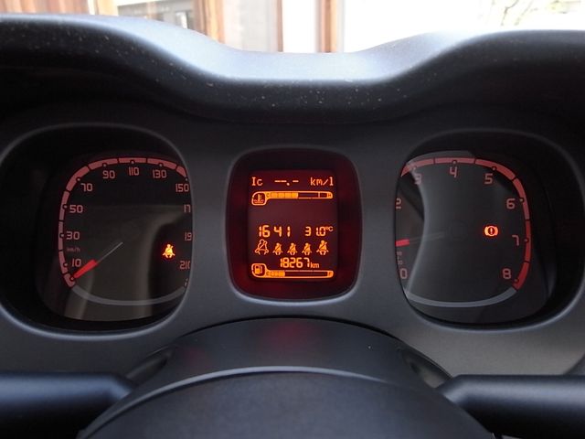 Fiat PANDA 2021-07 7551-10