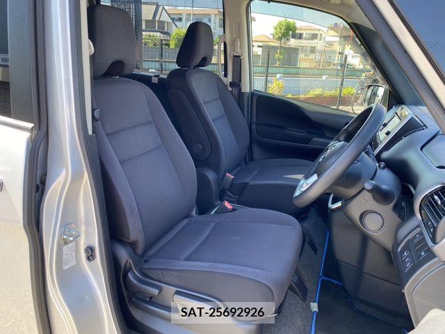 Nissan SERENA 2019-05 354968-14
