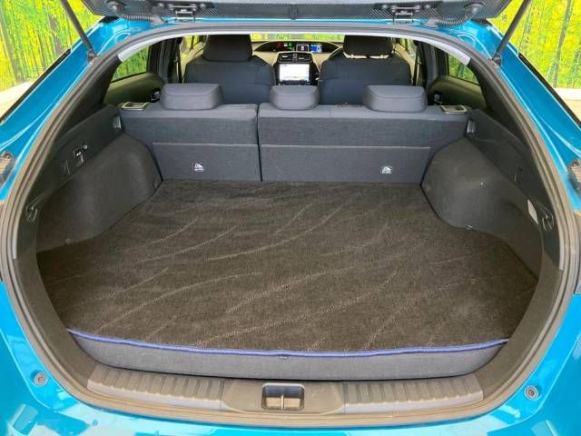 Toyota PRIUS PHV 2020-04 192881-10