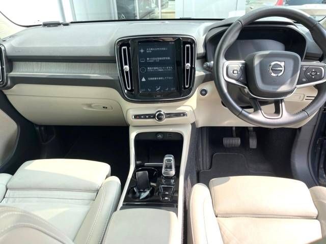 Volvo XC40 2020-11 11955-1