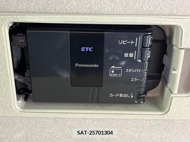 Mazda PREMACY 2013-12 281666-4