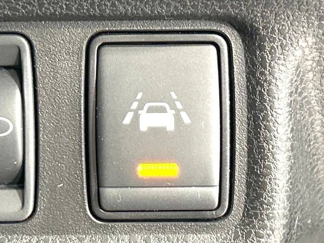 Nissan NOTE 2017-03 188599-7