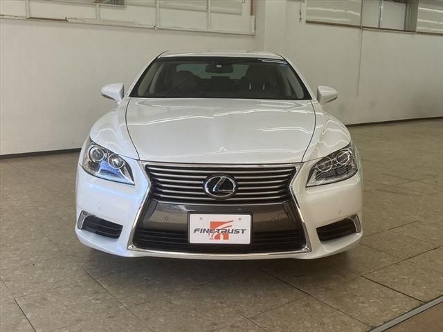 Lexus LS 2015-01 27951-1