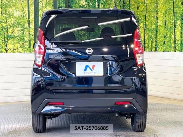 Nissan DAYZ 2022-10 215765-15