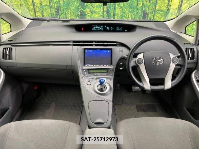 Toyota PRIUS 2010-12 257329-1