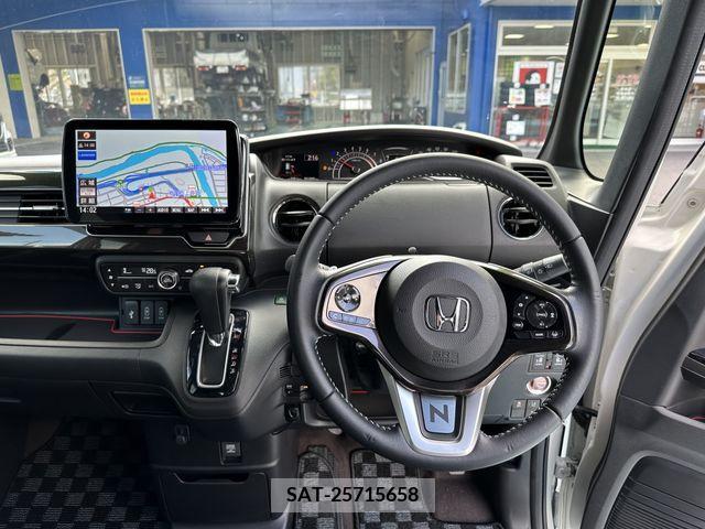 Honda N BOX CUSTOM 2019-04 209367-18