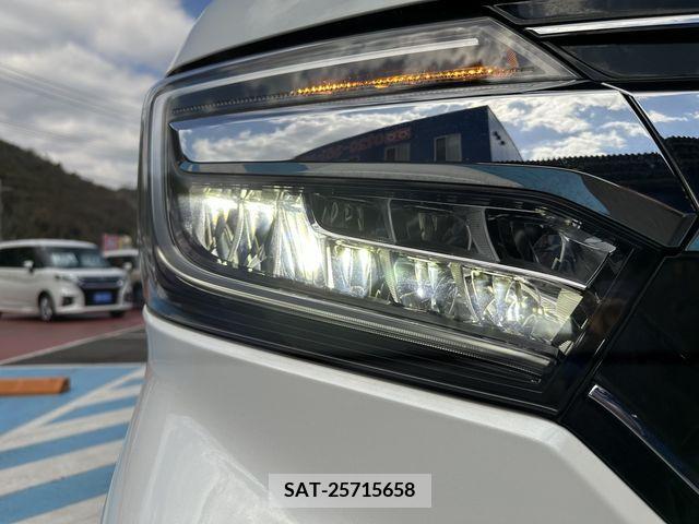 Honda N BOX CUSTOM 2019-04 209367-13