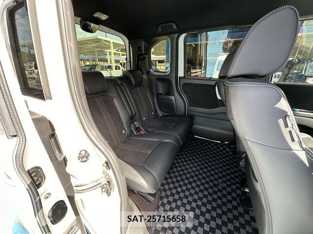 Honda N BOX CUSTOM 2019-04 209367-10