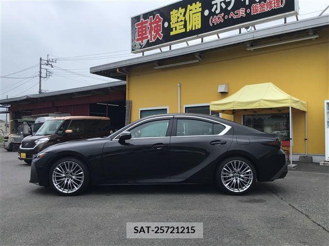 Lexus IS 2023-03 354002-8