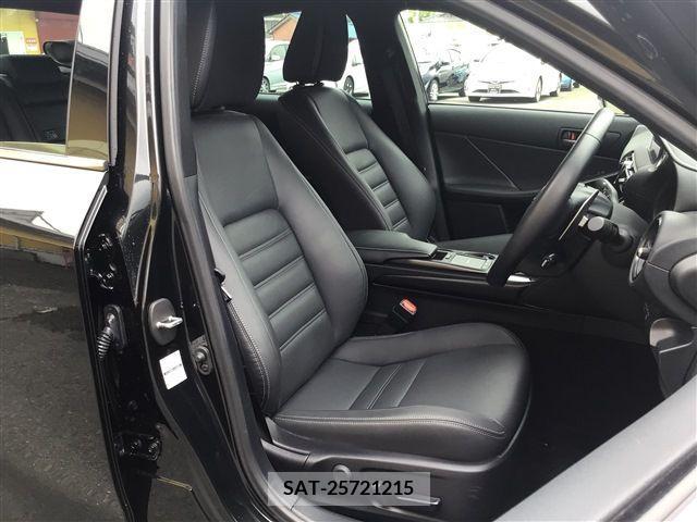 Lexus IS 2023-03 354002-11