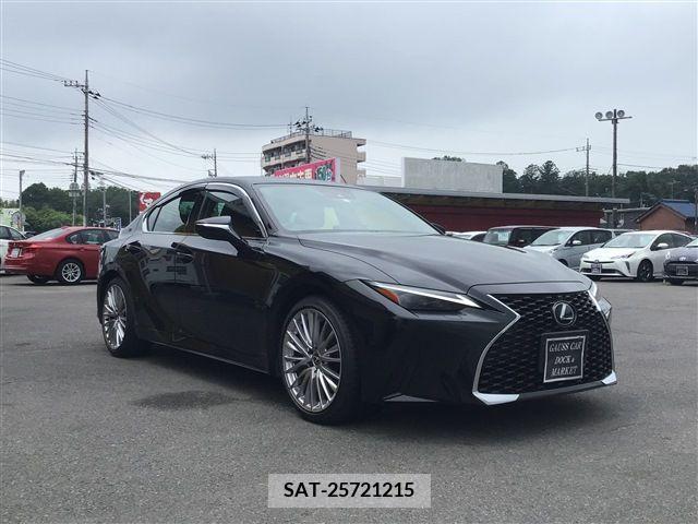 Lexus IS 2023-03 354002-1