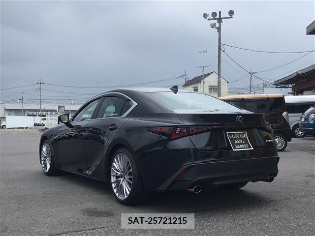 Lexus IS 2023-03 354002-3