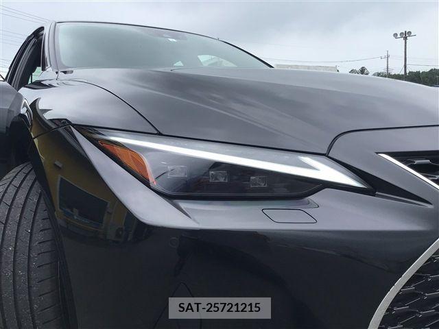 Lexus IS 2023-03 354002-23