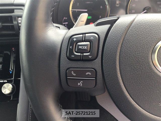 Lexus IS 2023-03 354002-18
