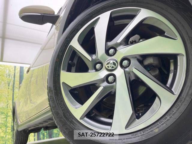 Toyota AQUA 2019-10 260318-13