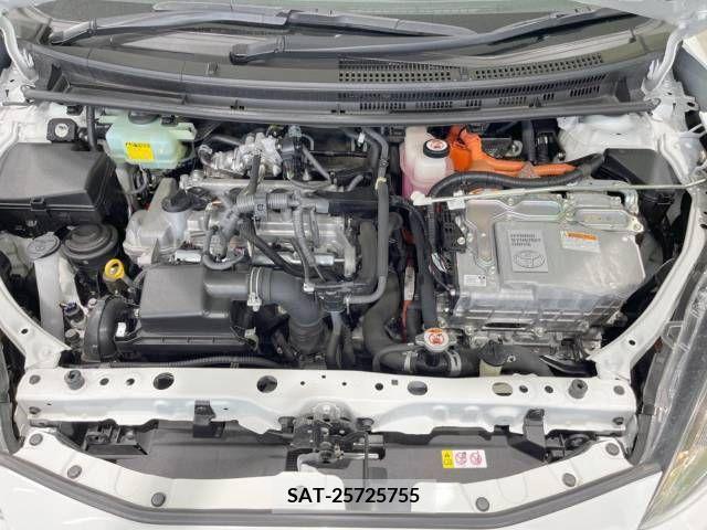 Toyota AQUA 2017-10 260673-18