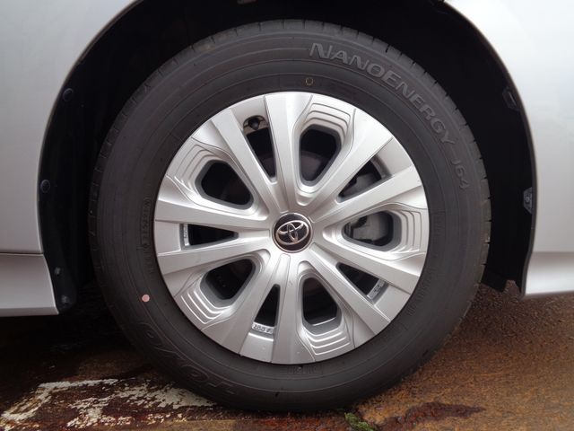 Toyota PRIUS 2017-02 8287-21