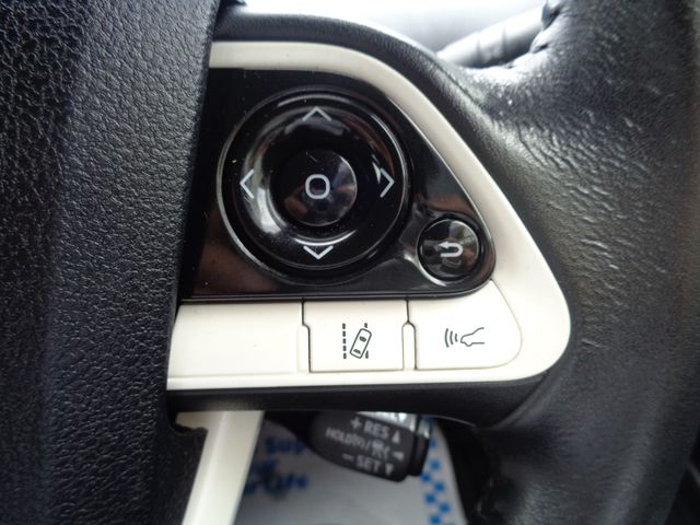Toyota PRIUS 2017-02 8287-15