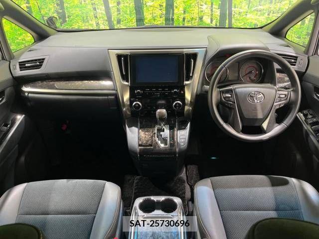 Toyota ALPHARD 2021-08 377066-1