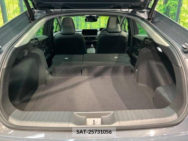 Toyota PRIUS 2023-04 313485-10