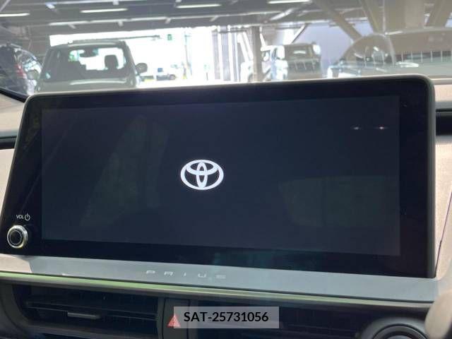 Toyota PRIUS 2023-04 313485-3