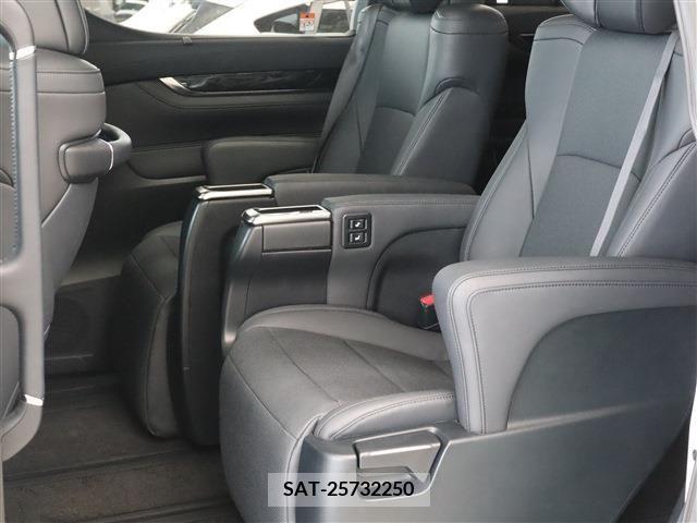 Toyota ALPHARD 2022-09 258926-15
