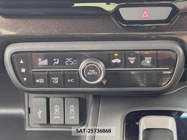 Honda N BOX CUSTOM 2017-10 352839-8