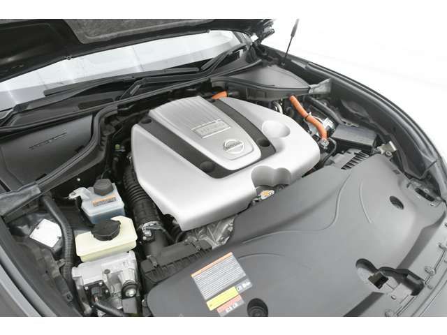 Nissan CIMA HYBRID 2018-07 180612-10