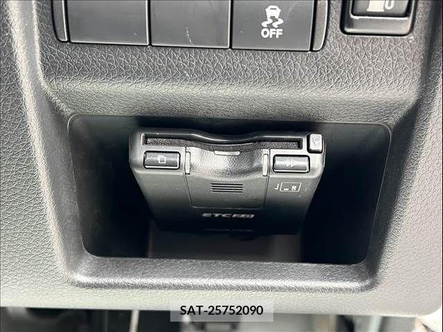 Nissan Caravan 2021-11 317380-17