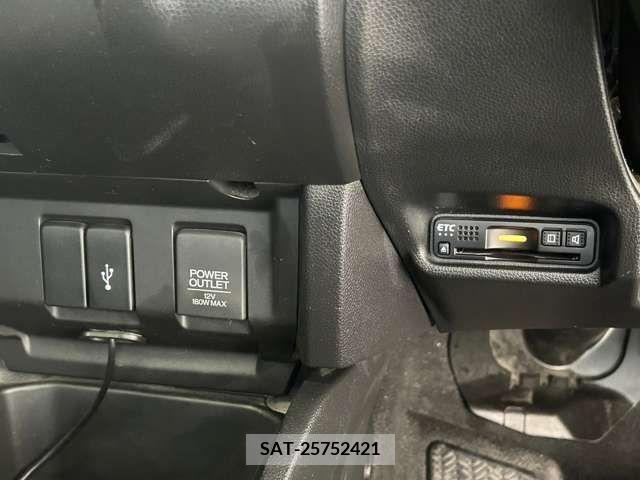 Honda FIT 2017-08 269457-13