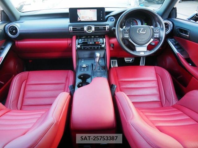 Lexus IS 2021-06 354102-11