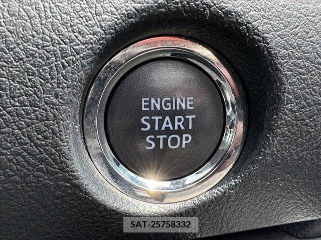 Toyota SIENTA 2019-04 329539-25