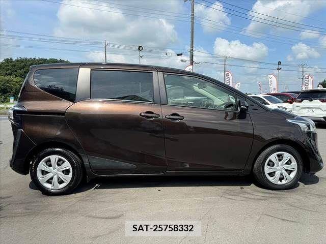 Toyota SIENTA 2019-04 329539-11