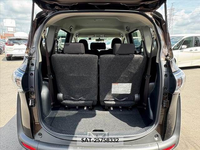 Toyota SIENTA 2019-04 329539-18