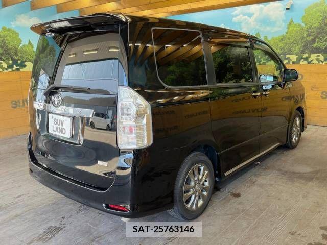 Toyota VOXY 2011-10 370316-16