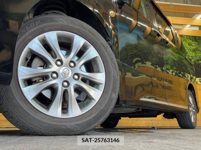 Toyota VOXY 2011-10 370316-12