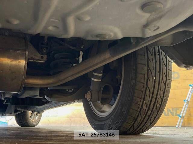 Toyota VOXY 2011-10 370316-19