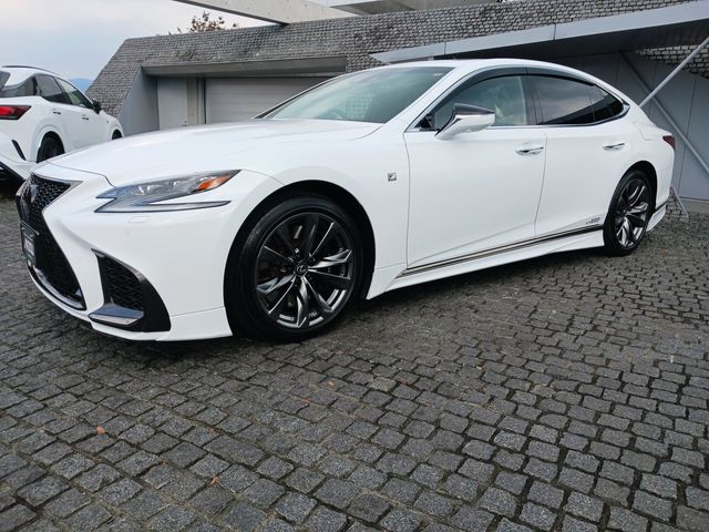 Lexus LS 2018-02 26729-1