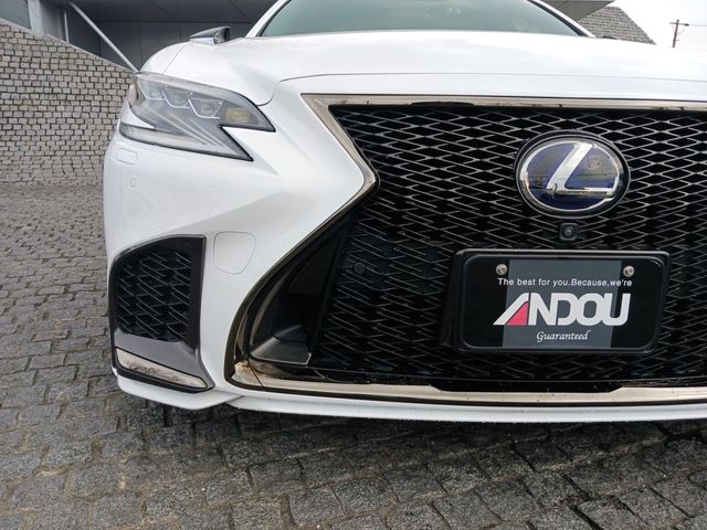 Lexus LS 2018-02 26729-5