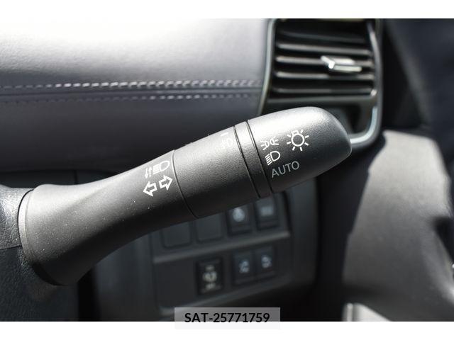 Nissan SERENA 2020-04 284227-17
