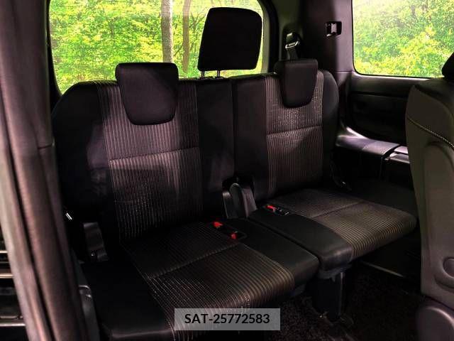 Toyota VOXY 2017-10 321537-14