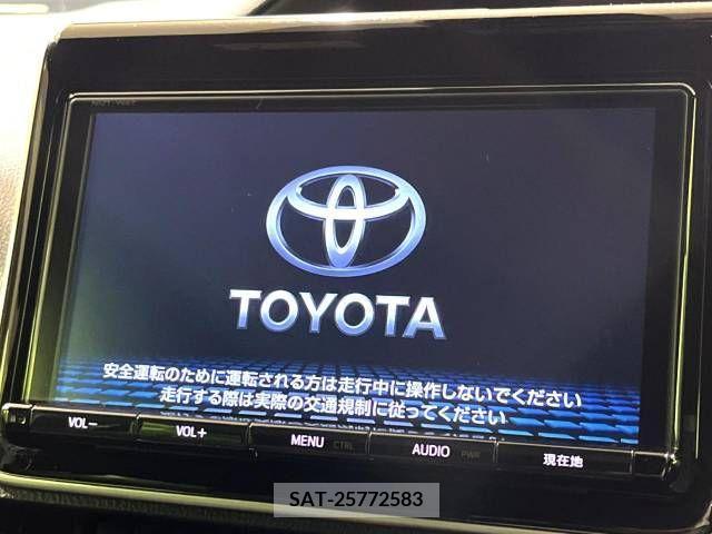 Toyota VOXY 2017-10 321537-2
