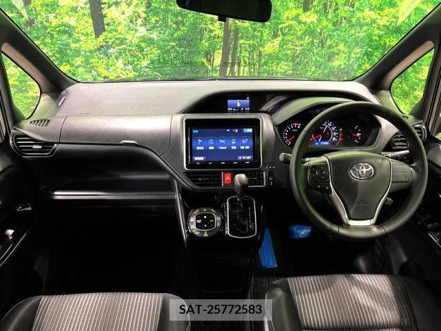 Toyota VOXY 2017-10 321537-1