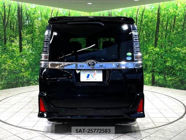 Toyota VOXY 2017-10 321537-17