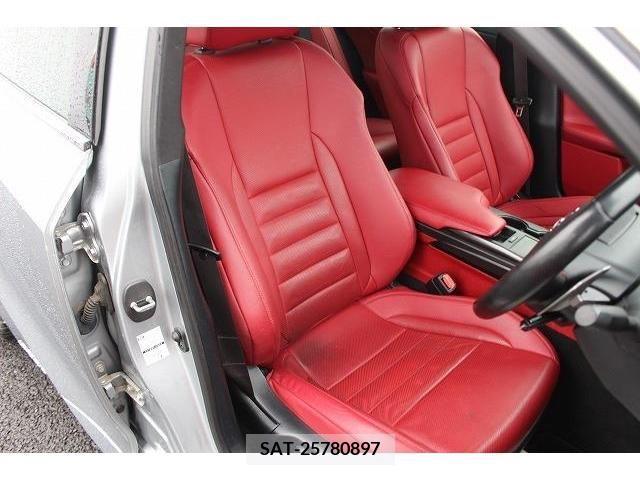 Lexus IS 2021-05 216370-12