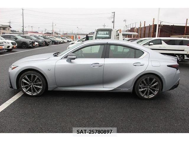 Lexus IS 2021-05 216370-6
