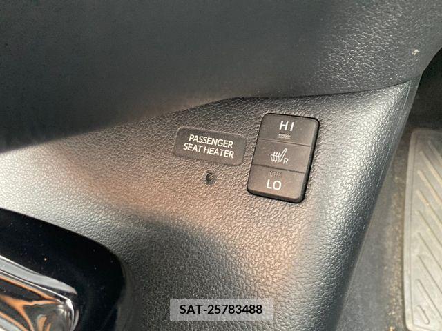 Toyota PRIUS PHV 2017-04 250845-19